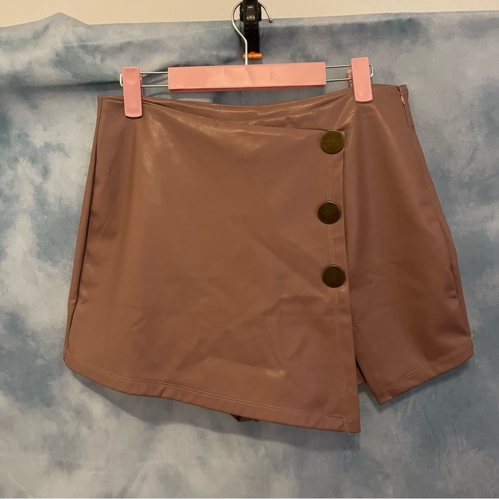 Haute Monde pleather skort - Picture 1 of 7